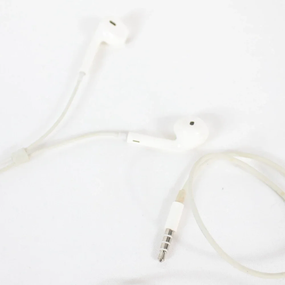 Apple‎ Wired Earphones